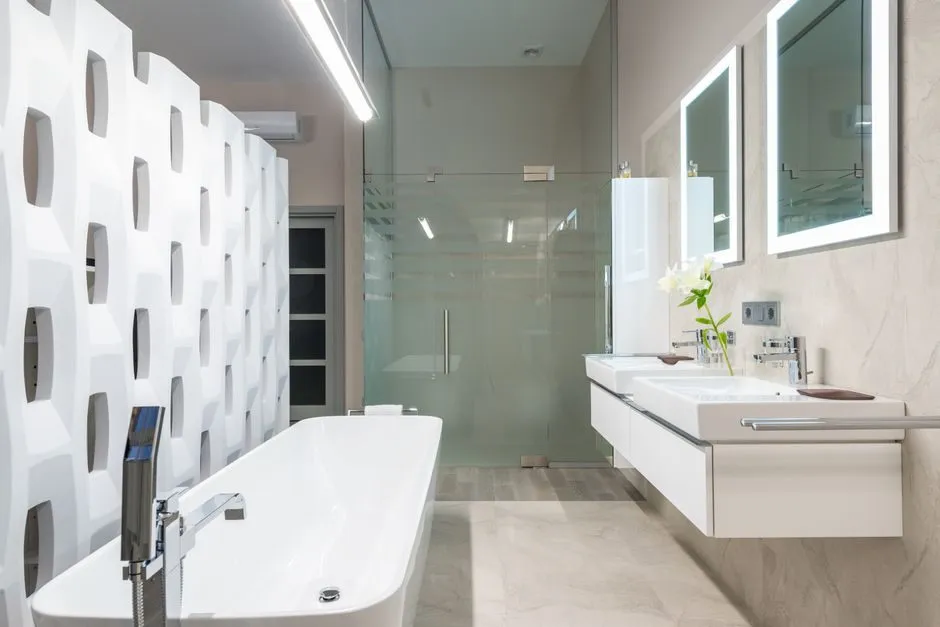 Vách ngăn vệ sinh trong phòng tắm biệt thự